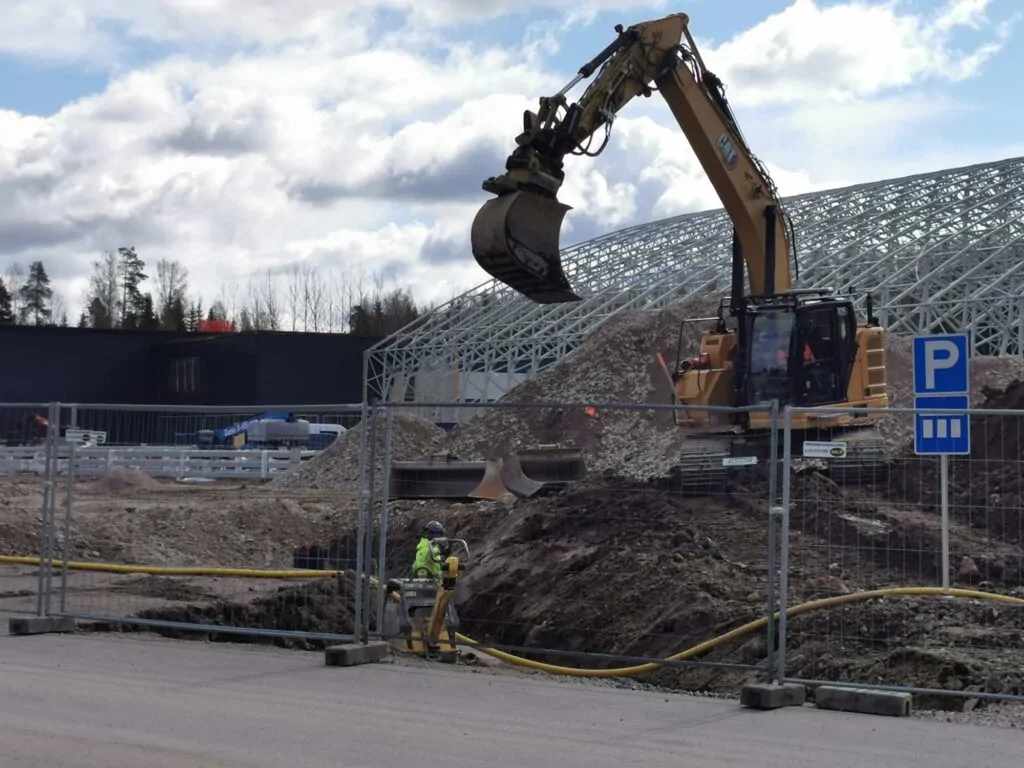 Kerava-Sipoo Liikuntahallit, hallin rakentamista